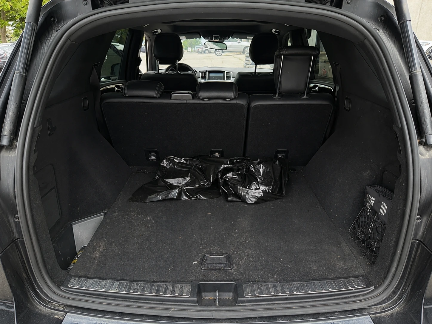 Mercedes-Benz ML 350 AMG| AirMatic| 360| Harman/Kardon| Keyless, снимка 13 - Автомобили и джипове - 55082953