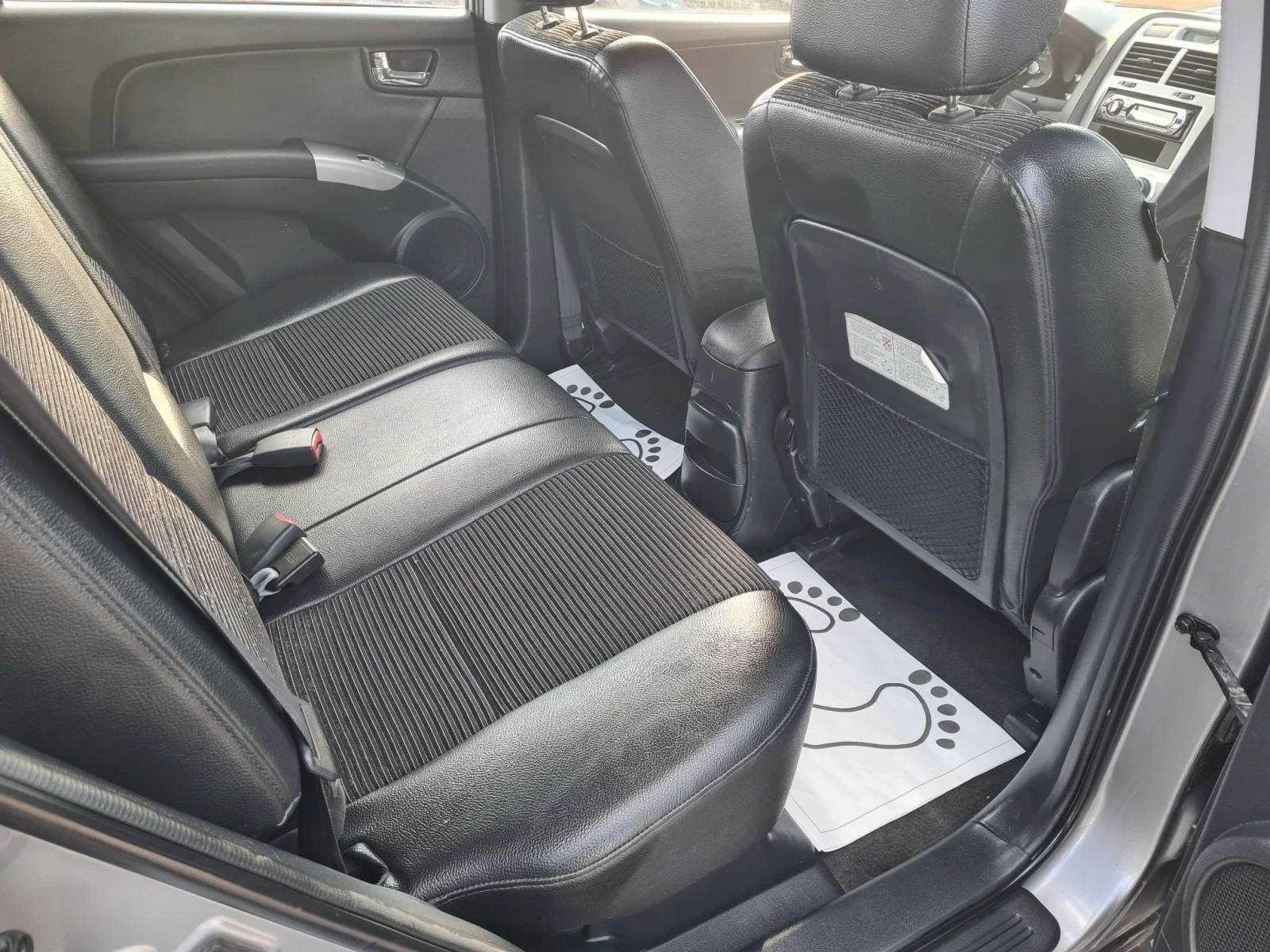 Kia Sportage 2.0CRDI 108p.s  4x4, снимка 13 - Автомобили и джипове - 55609641