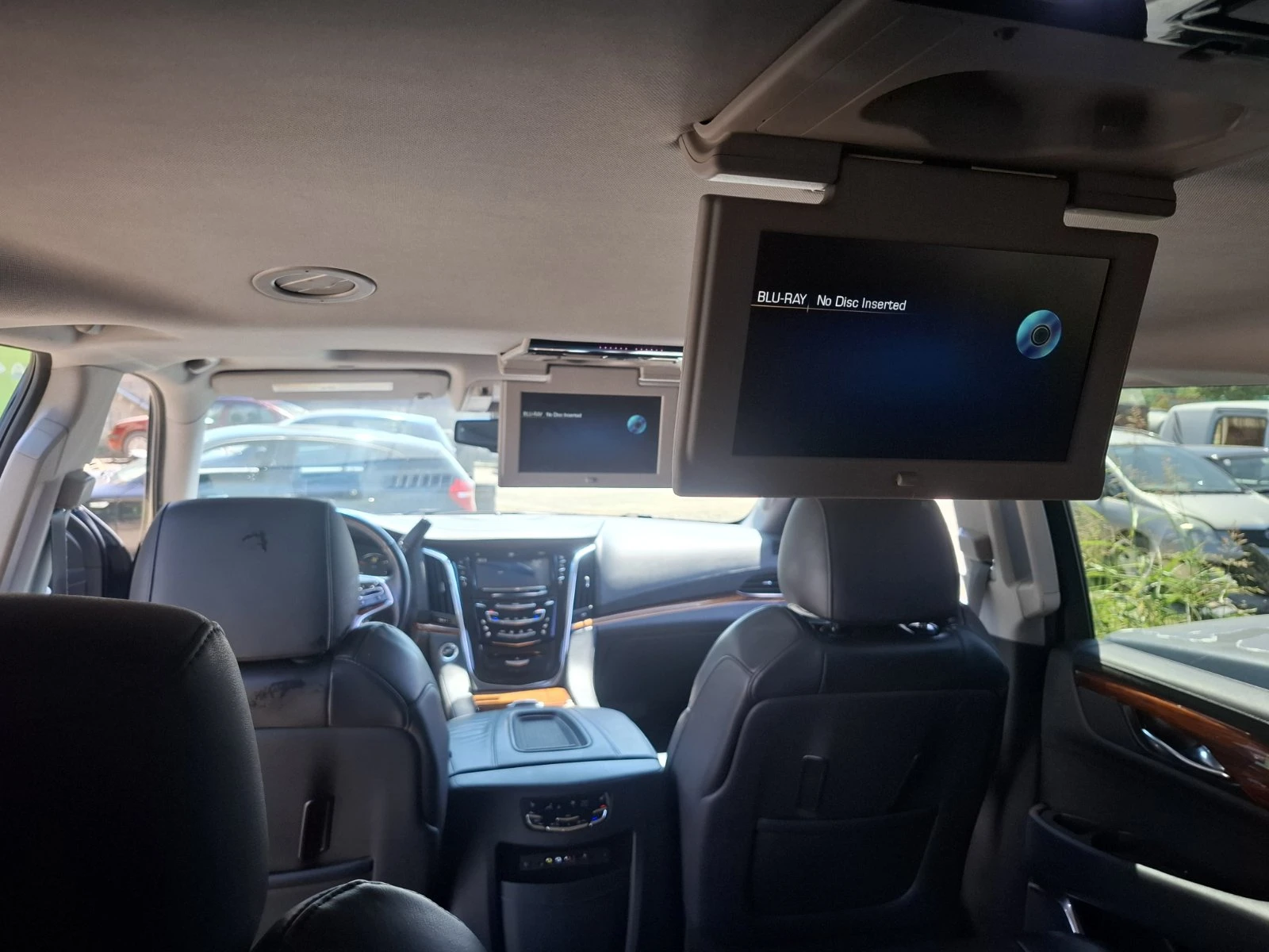 Cadillac Escalade Platinum, снимка 15 - Автомобили и джипове - 55731948