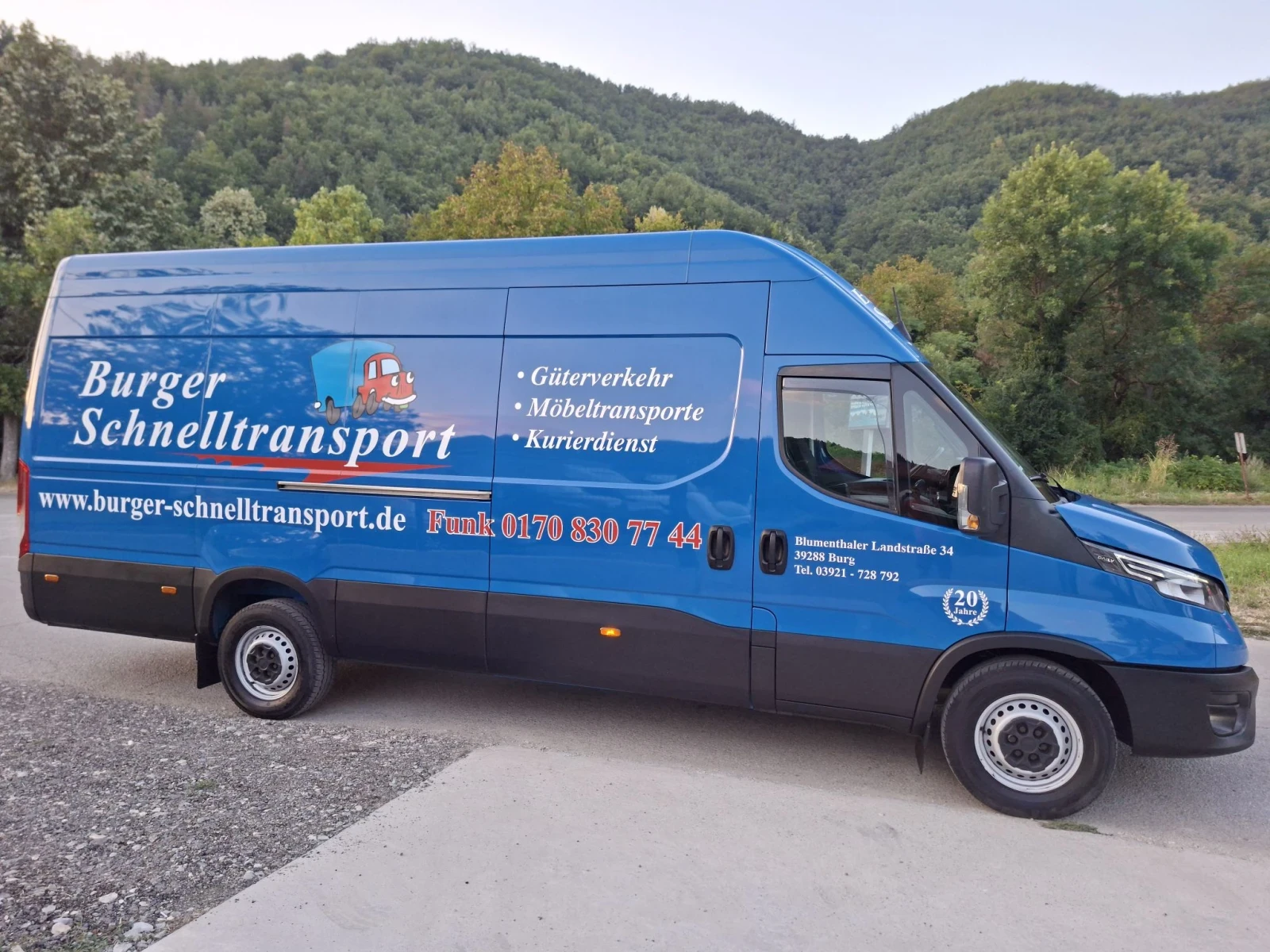 Iveco Daily 35s18* МАКСИ* XXL* HI-MATIC* NAVI* A/C, снимка 6 - Бусове и автобуси - 55772394