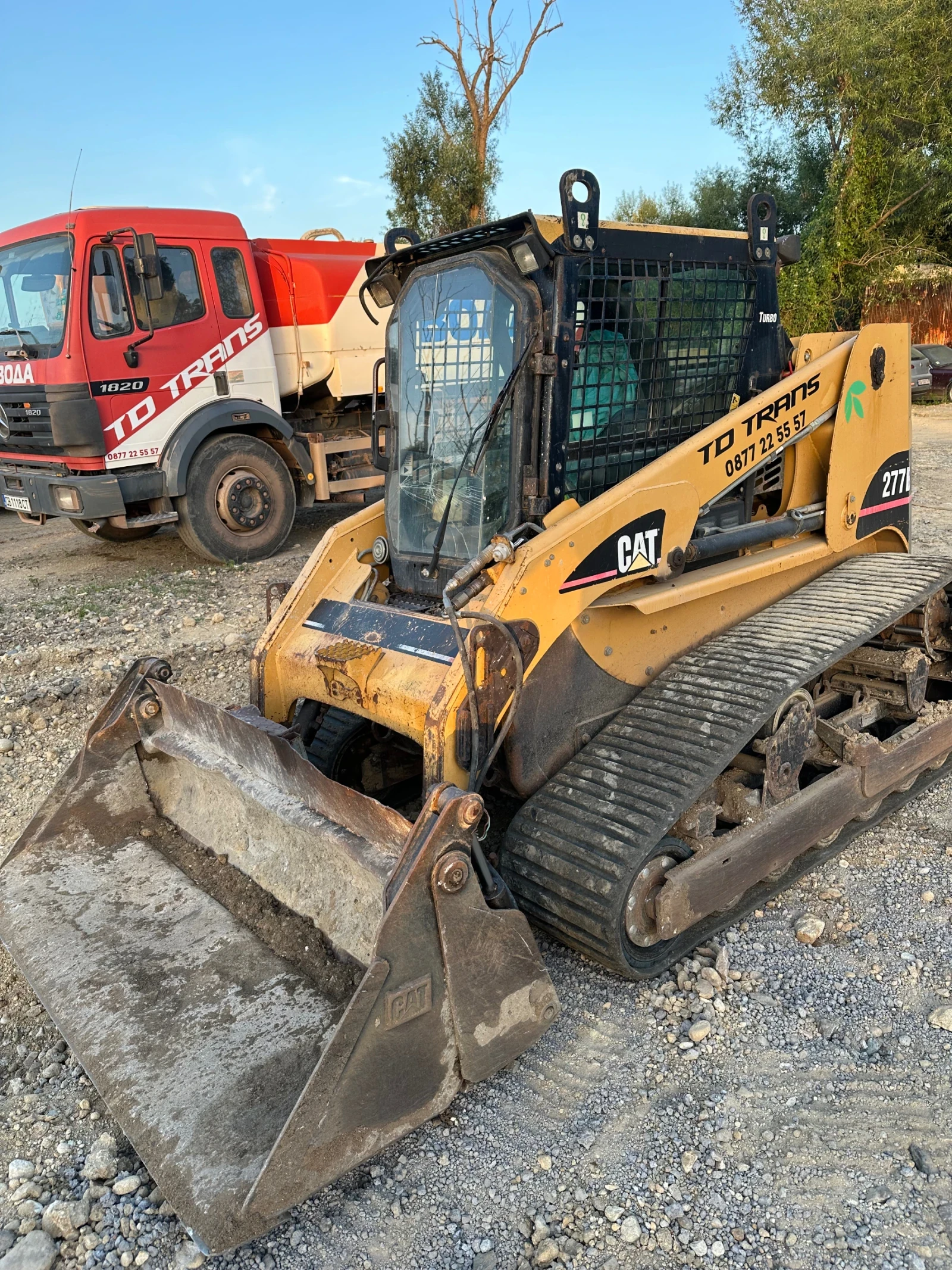 Мини челни товарачи Cat БАРТЕР, снимка 1