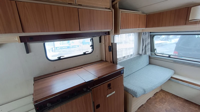 Каравана Chateau 380, снимка 5 - Каравани и кемпери - 53589697