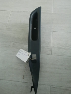 Дръжка вътрешна предна дясна (за дърпане) Мазда 6 