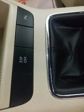 VW Golf 2.0 tdi FACELIFT, снимка 9