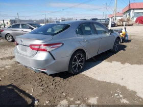 Toyota Camry * Hybrid Se* , снимка 4