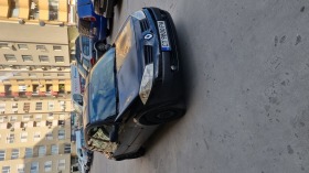 Renault Megane Хечбек, снимка 2 - Автомобили и джипове - 46136061