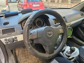 Opel Astra Комби, снимка 10