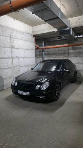 Mercedes-Benz E 220, снимка 1 — Bazar.bg Mercedes-Benz E 220, снимка 1
