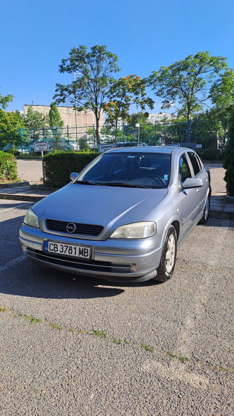 Opel Astra, снимка 1 - Автомобили и джипове - 46280255