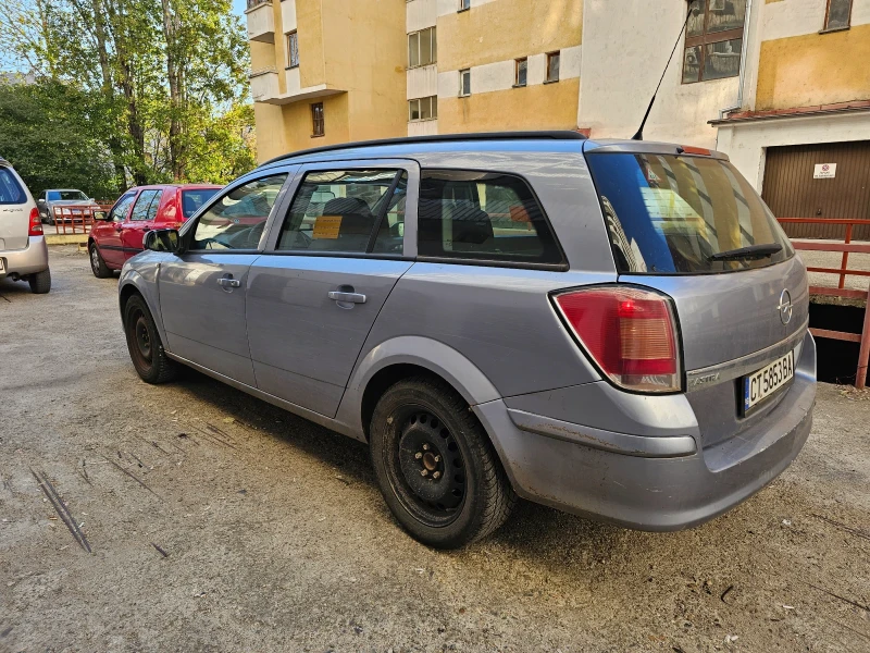 Opel Astra Комби, снимка 5 - Автомобили и джипове - 47672937