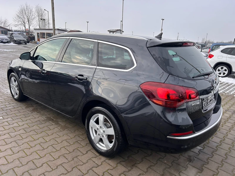 Opel Astra 1.6CDTI NAVI EURO 6, снимка 8 - Автомобили и джипове - 48705046