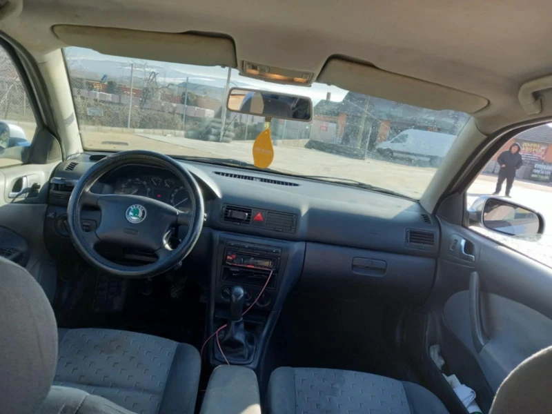 Skoda Octavia 1.6, i, снимка 12 - Автомобили и джипове - 49032527