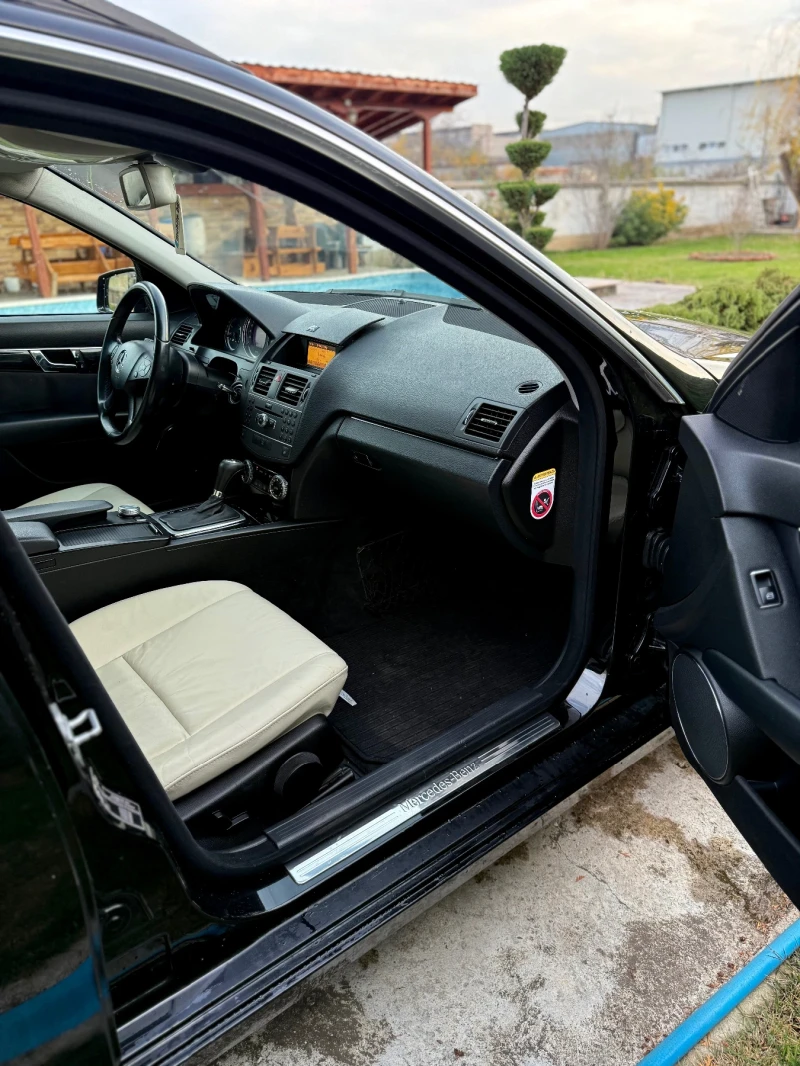 Mercedes-Benz C 220 CDI, снимка 10 - Автомобили и джипове - 52555069