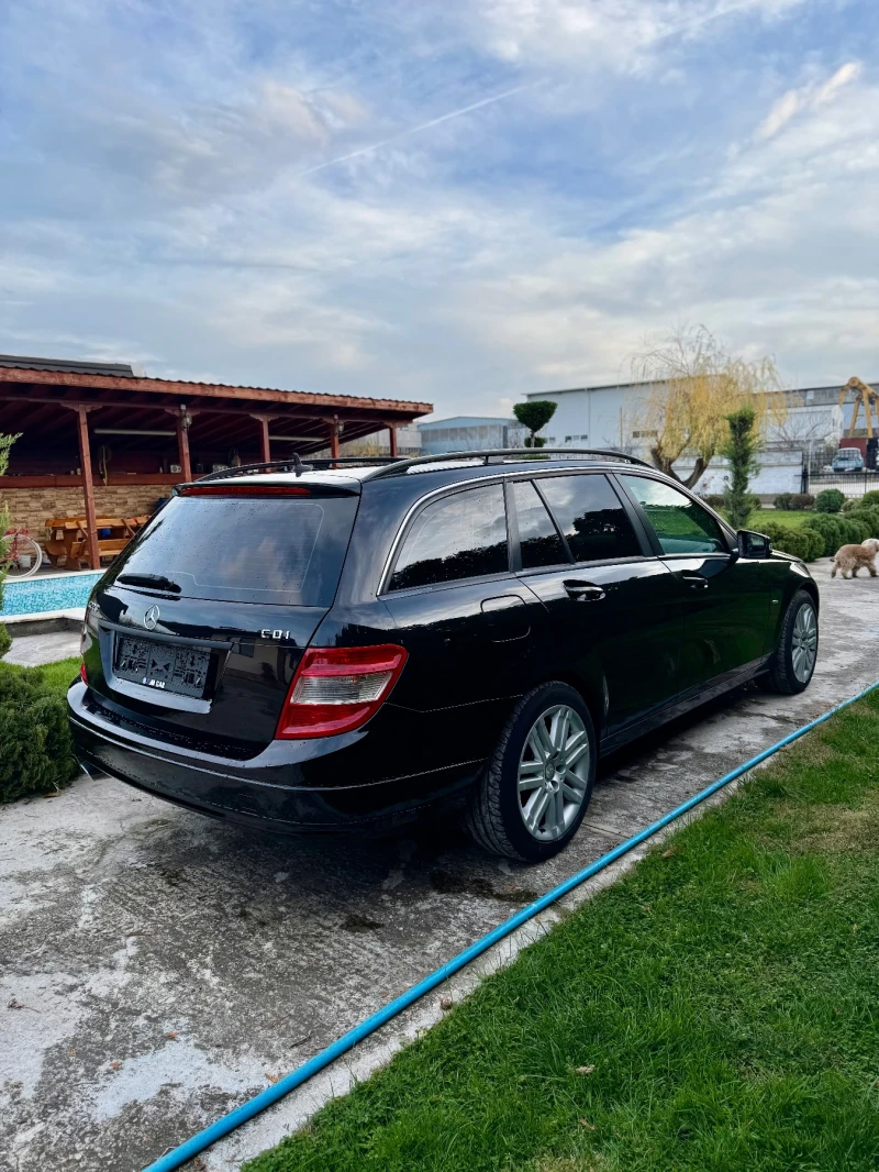 Mercedes-Benz C 220 CDI, снимка 4 - Автомобили и джипове - 52555069