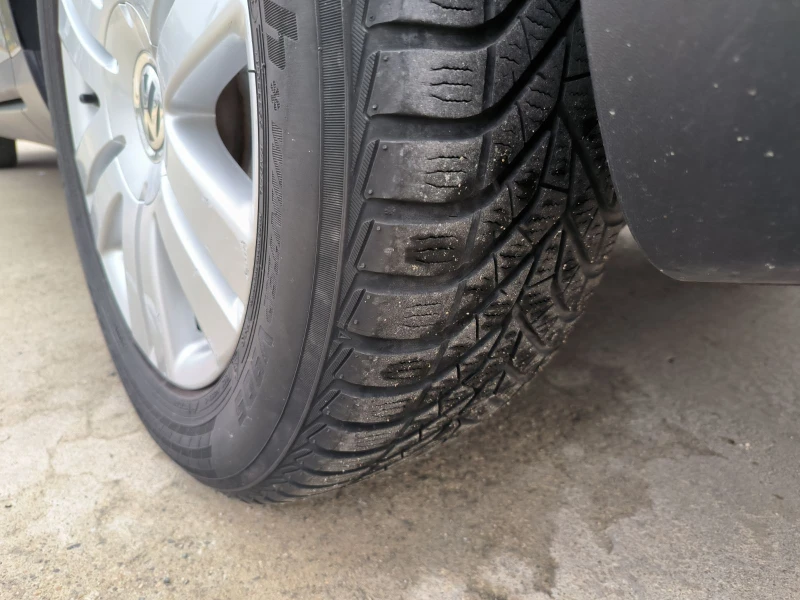 VW Passat 2.0d-Navi-Automat-Podgrev, снимка 8 - Автомобили и джипове - 52725649