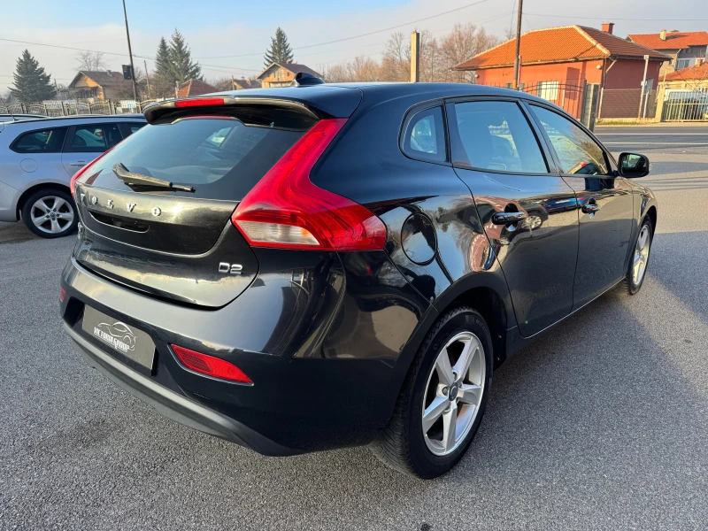 Volvo V40 1.6 D НОВ ВНОС , снимка 4 - Автомобили и джипове - 52791327
