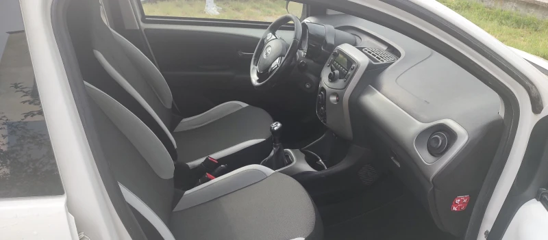 Toyota Aygo 1.0 EURO 6B в гаранция , снимка 5 - Автомобили и джипове - 53501302
