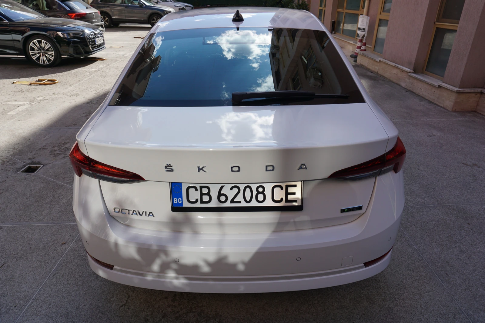 Skoda Octavia 1.5 TSI/DSG/Style/LED - изображение 6