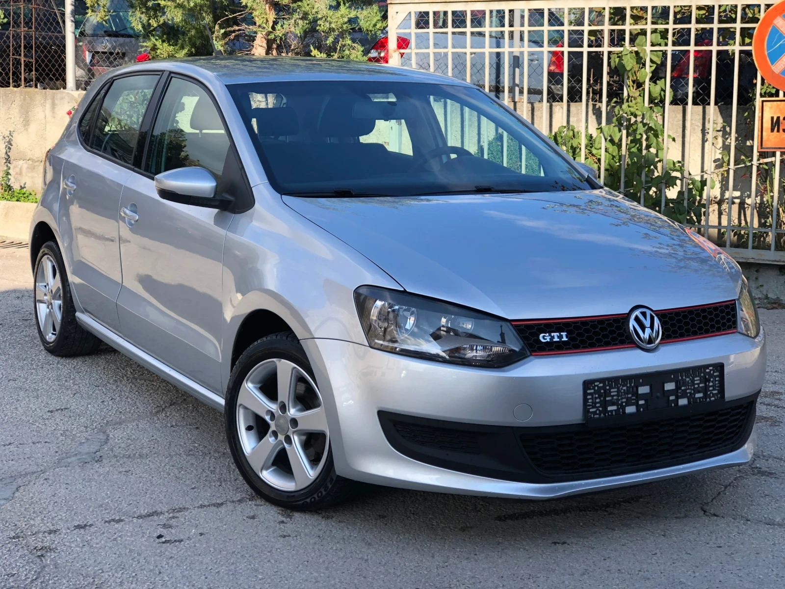 VW Polo 1.2TSI 105k.c. 6ck. - изображение 4