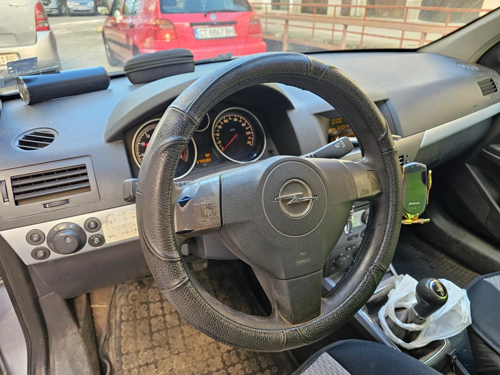 Opel Astra Комби - изображение 10