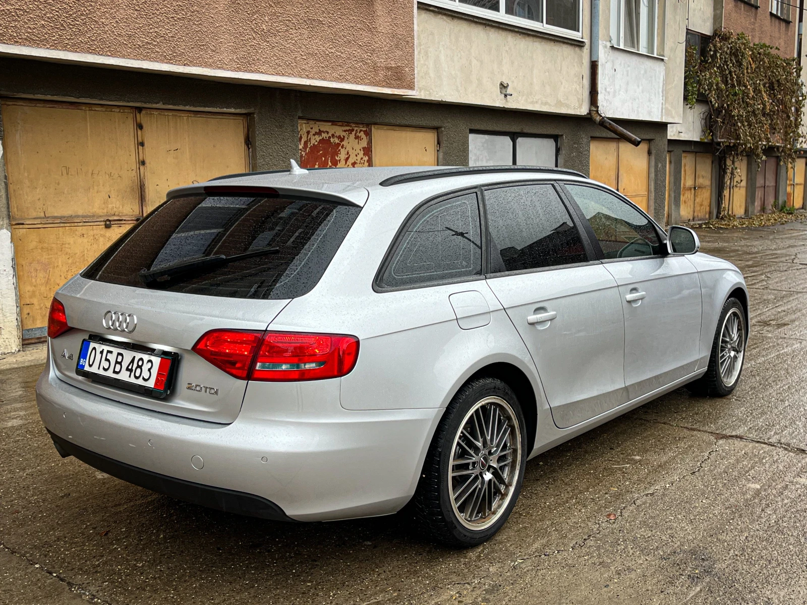 Audi A4 2.0TDI 143кс 2009г - изображение 6