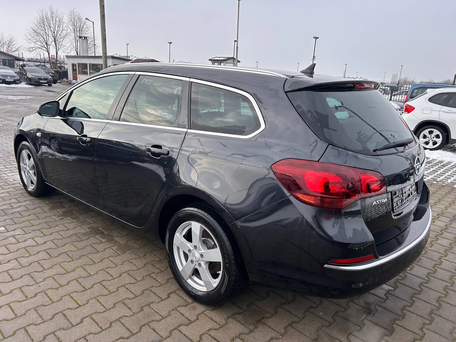 Opel Astra 1.6CDTI NAVI EURO 6 - изображение 8