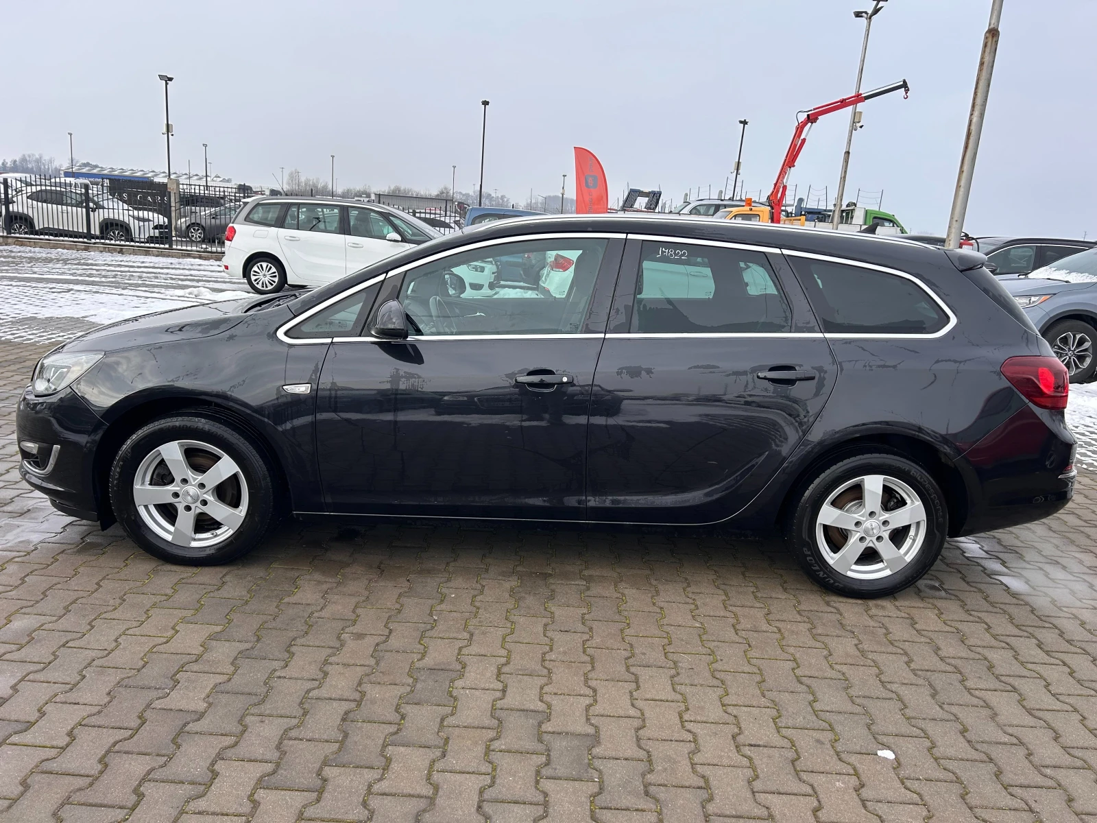 Opel Astra 1.6CDTI NAVI EURO 6 - изображение 9