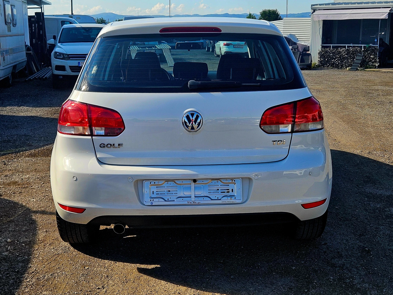 VW Golf 1, 6 TDI-NAVI - изображение 7