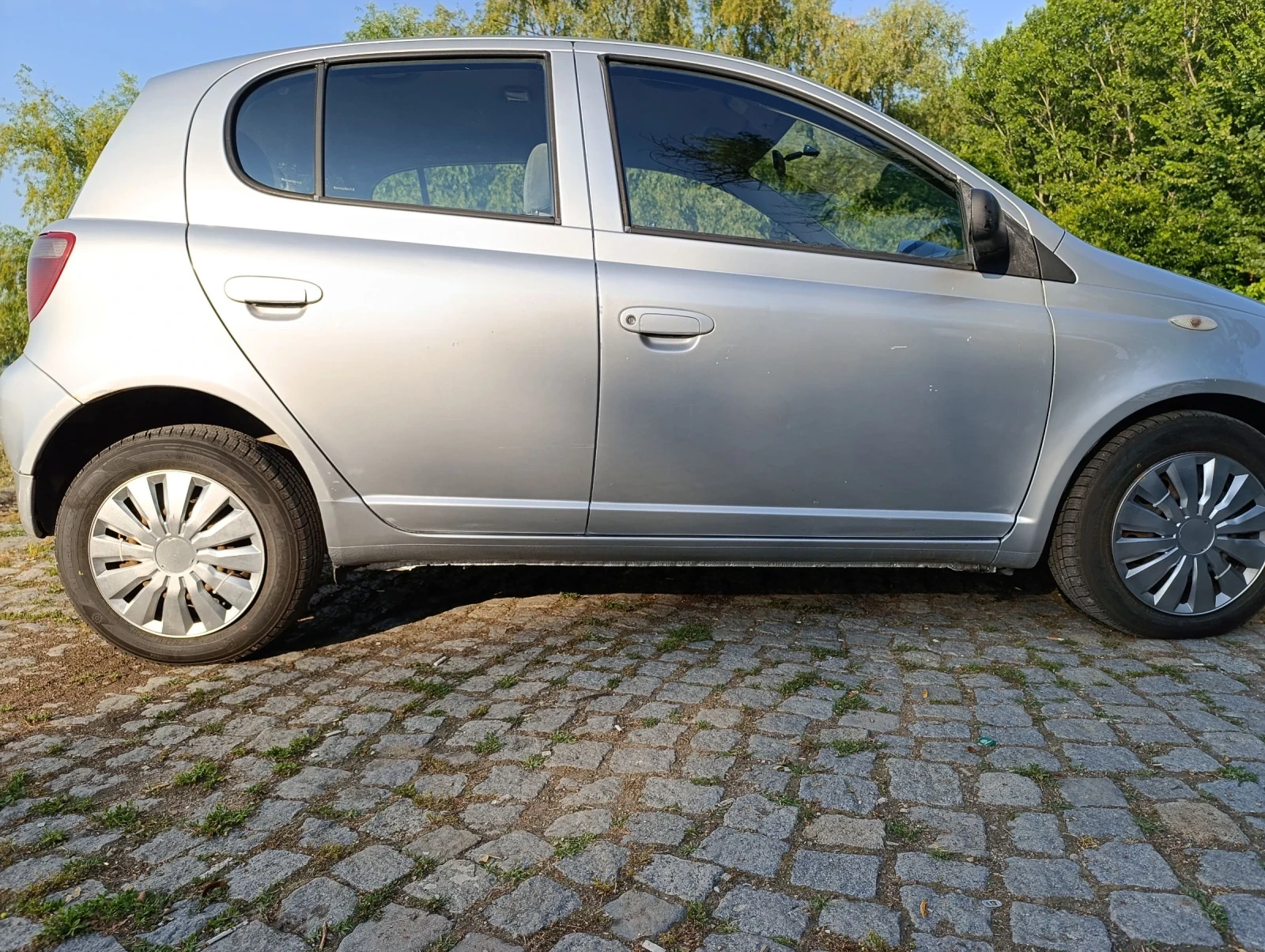 Toyota Yaris  - изображение 5