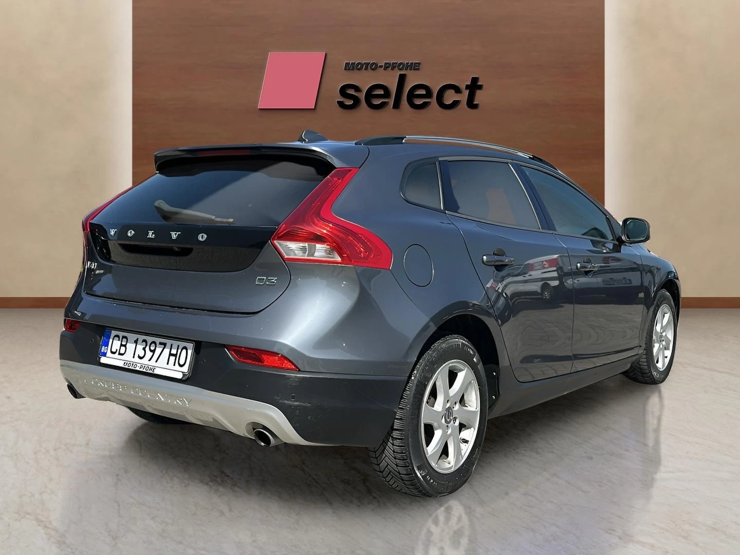 Volvo V40 Cross Country 2.0 D3 - изображение 7