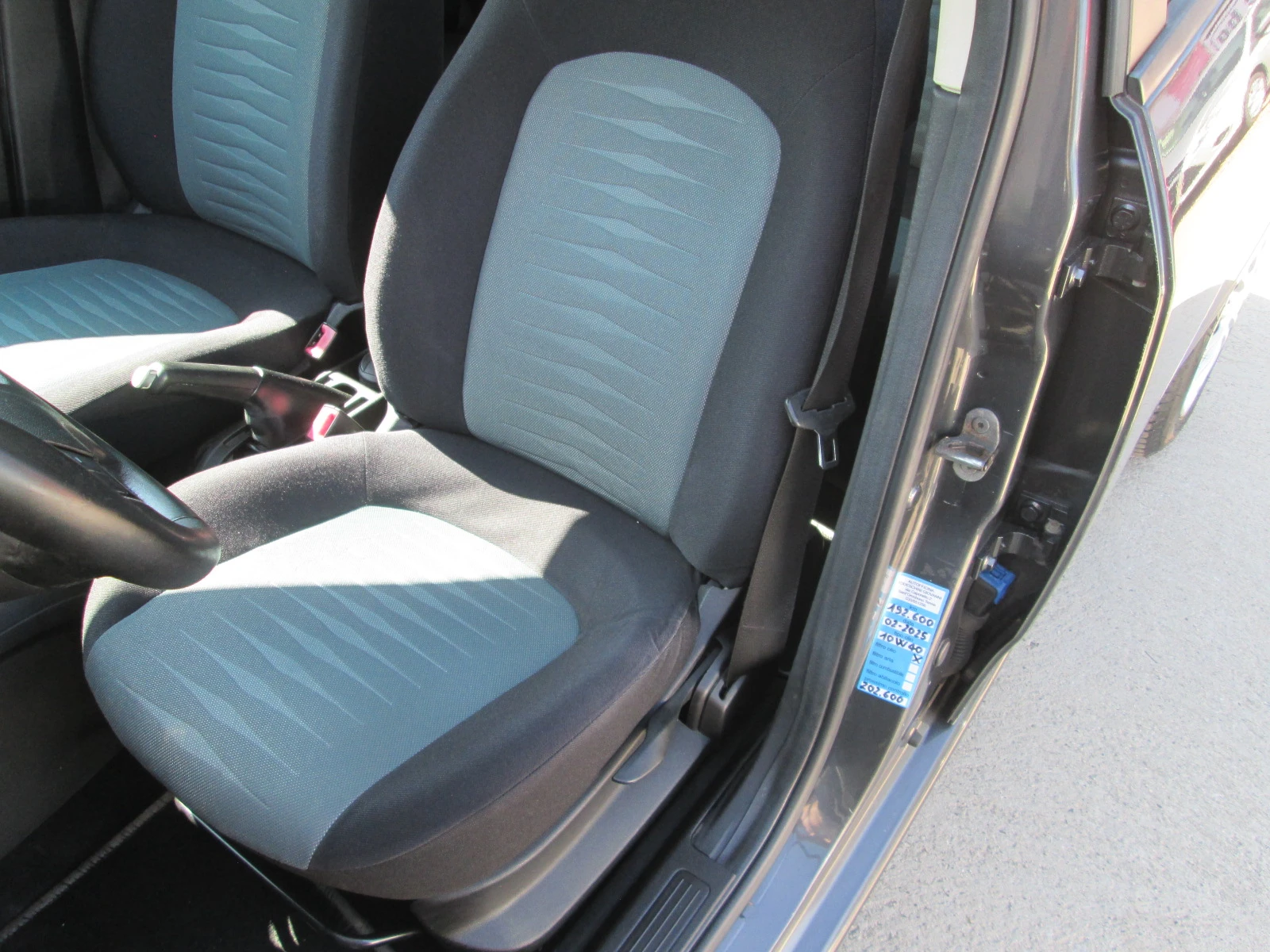 Fiat Punto 1.2i -klima-65kc - изображение 9