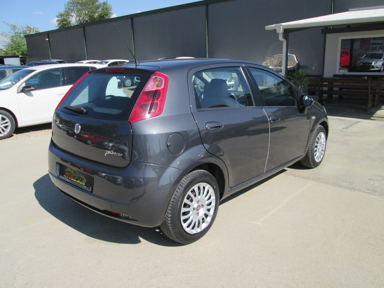 Fiat Punto 1.2i -klima-65kc - изображение 4