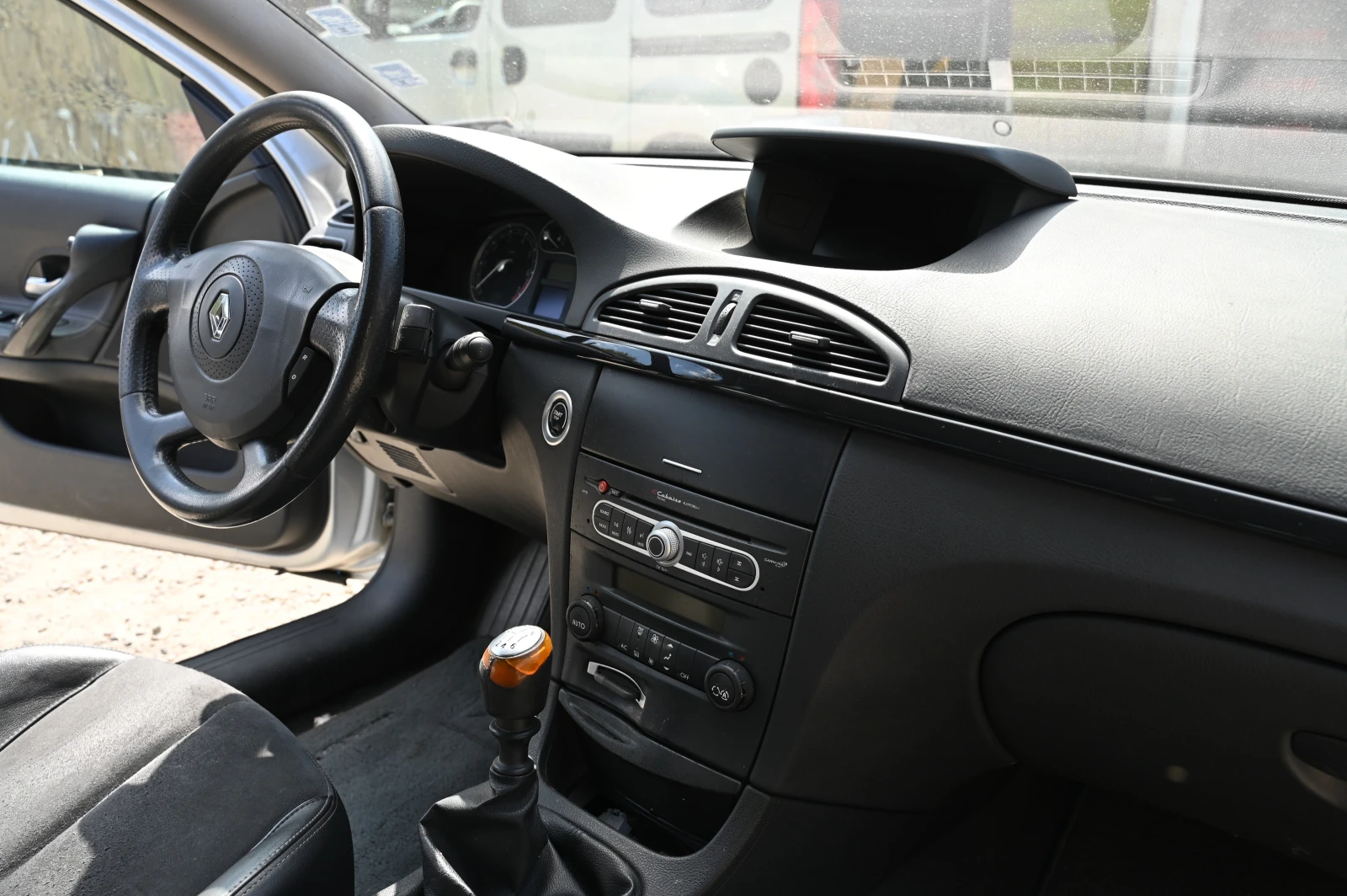 Renault Laguna  - изображение 8