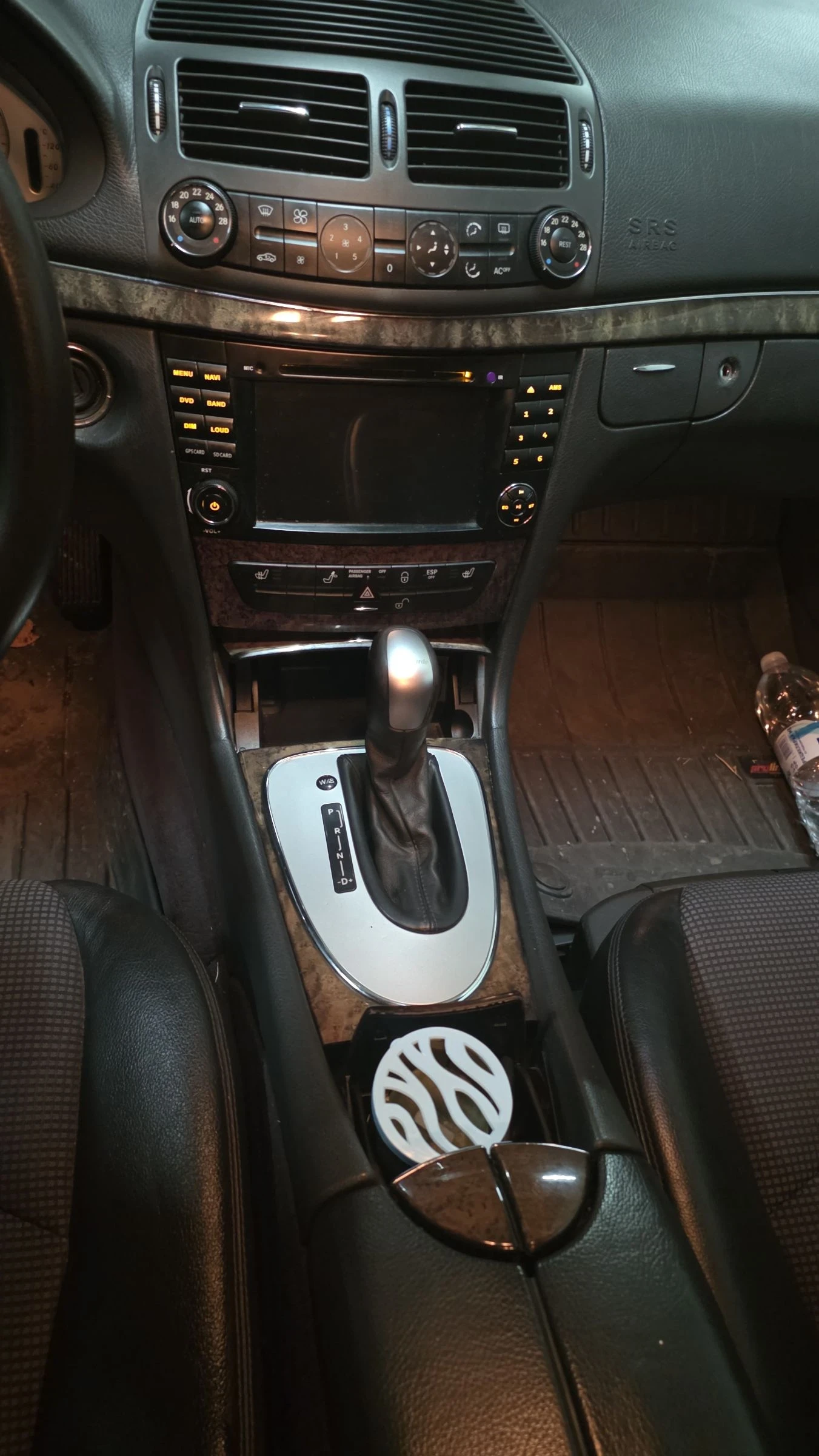 Mercedes-Benz E 220  - изображение 5