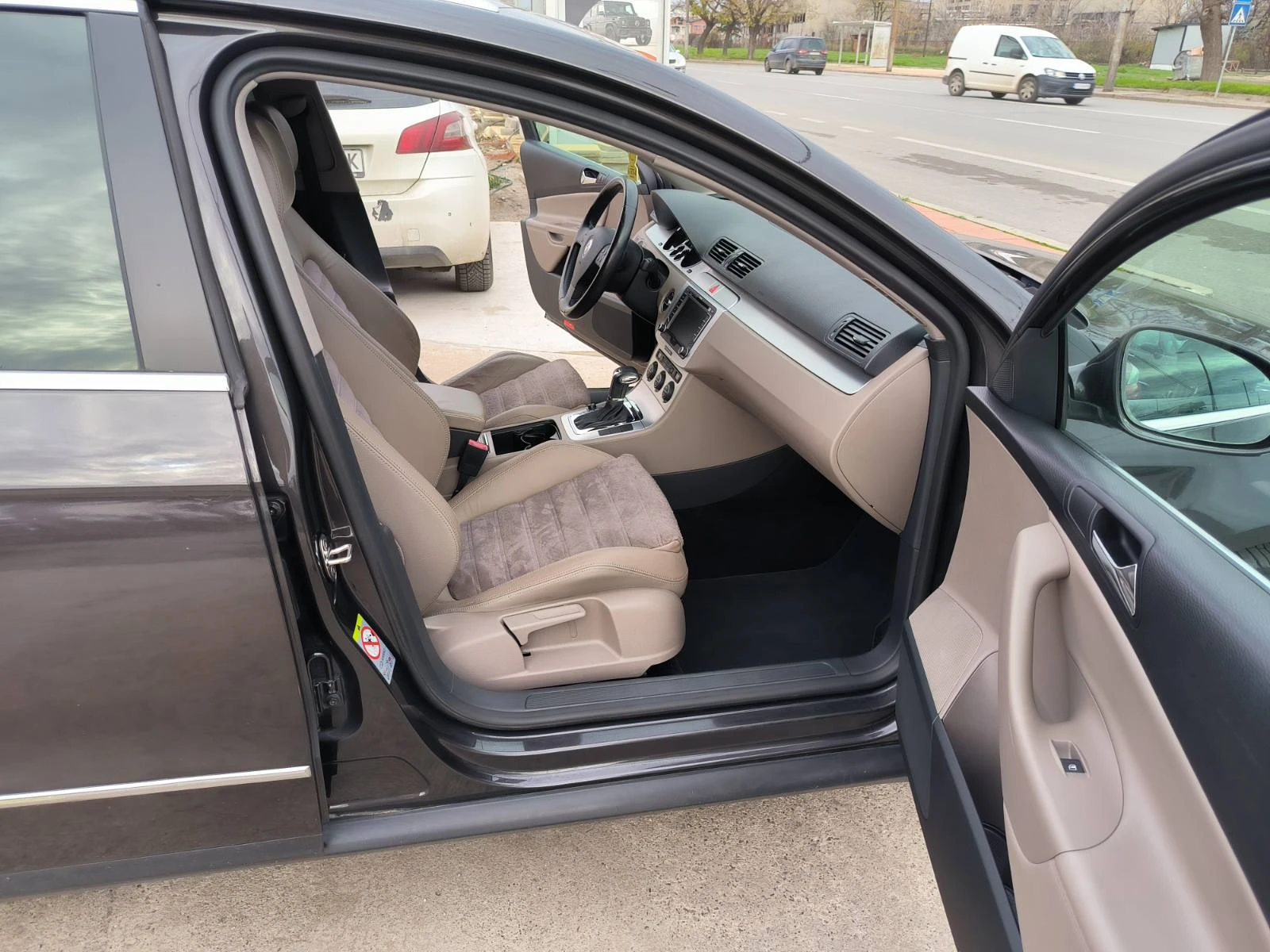 VW Passat 2.0d-Navi-Automat-Podgrev | Mobile.bg   17