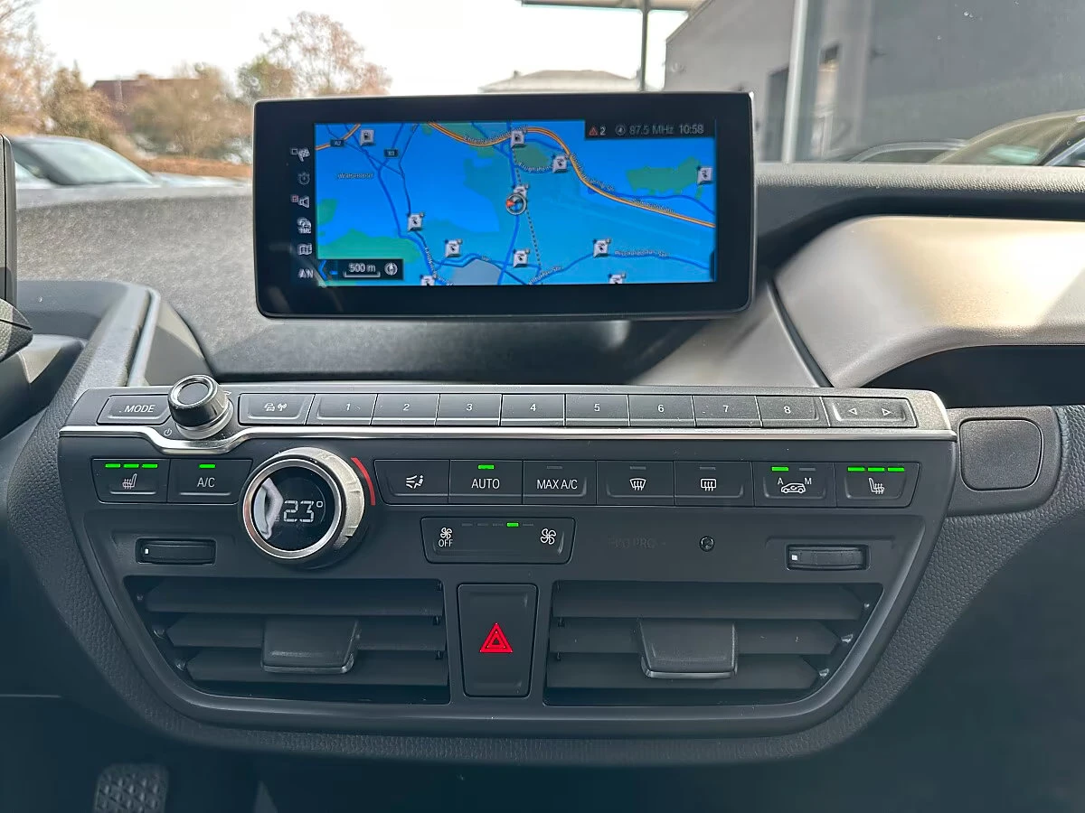 BMW i3 eDrive/170HP/120Ah/CAM/NAVI/LED/878g - изображение 10