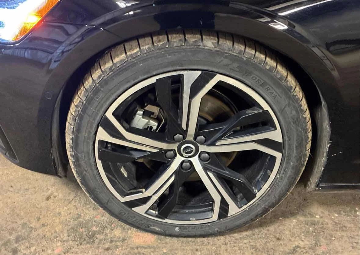 Volvo S60 * Plus Dark Theme * DISTRONIC* 360КАМЕРИ* , снимка 7 - Автомобили и джипове - 53912481