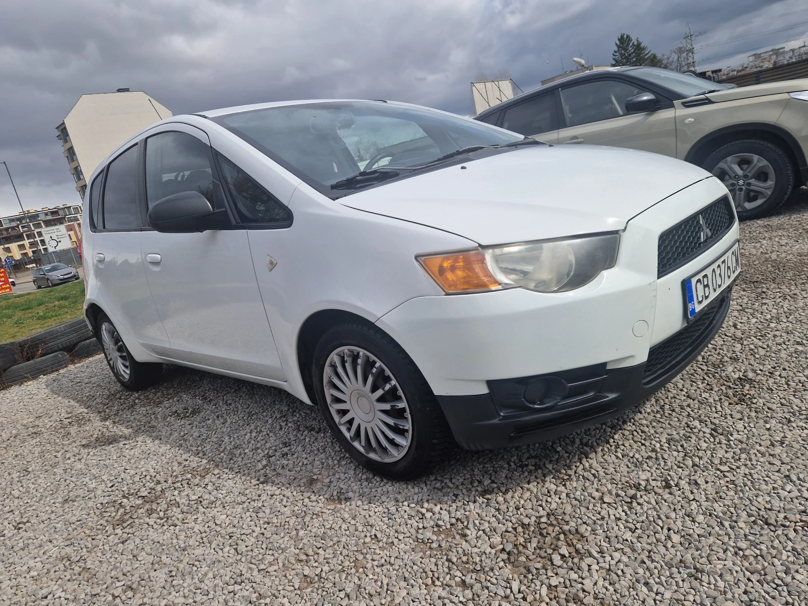 Mitsubishi Colt, снимка 2 - Автомобили и джипове - 53935255