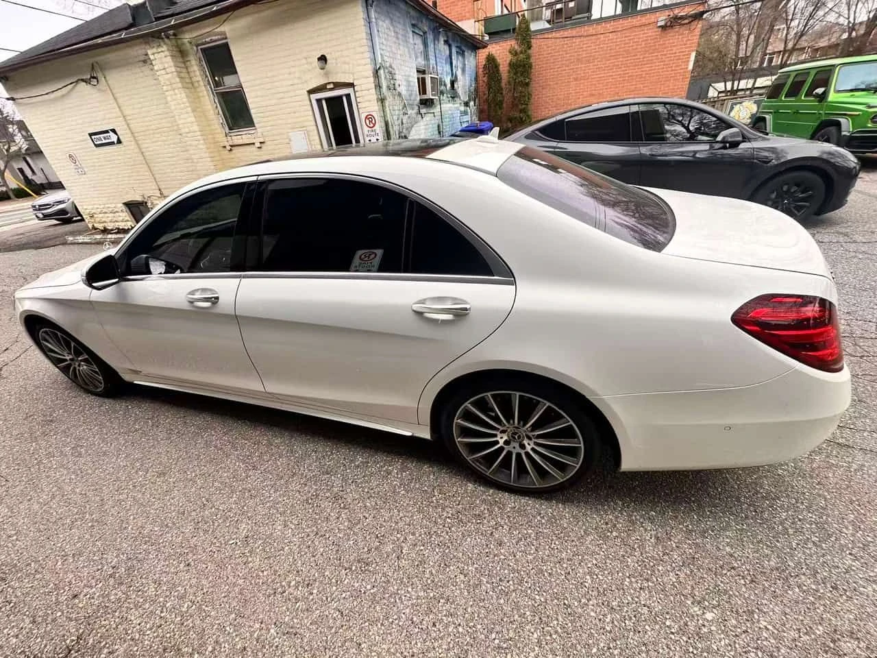 Mercedes-Benz S 560 CARFAX, снимка 2 - Автомобили и джипове - 54113222