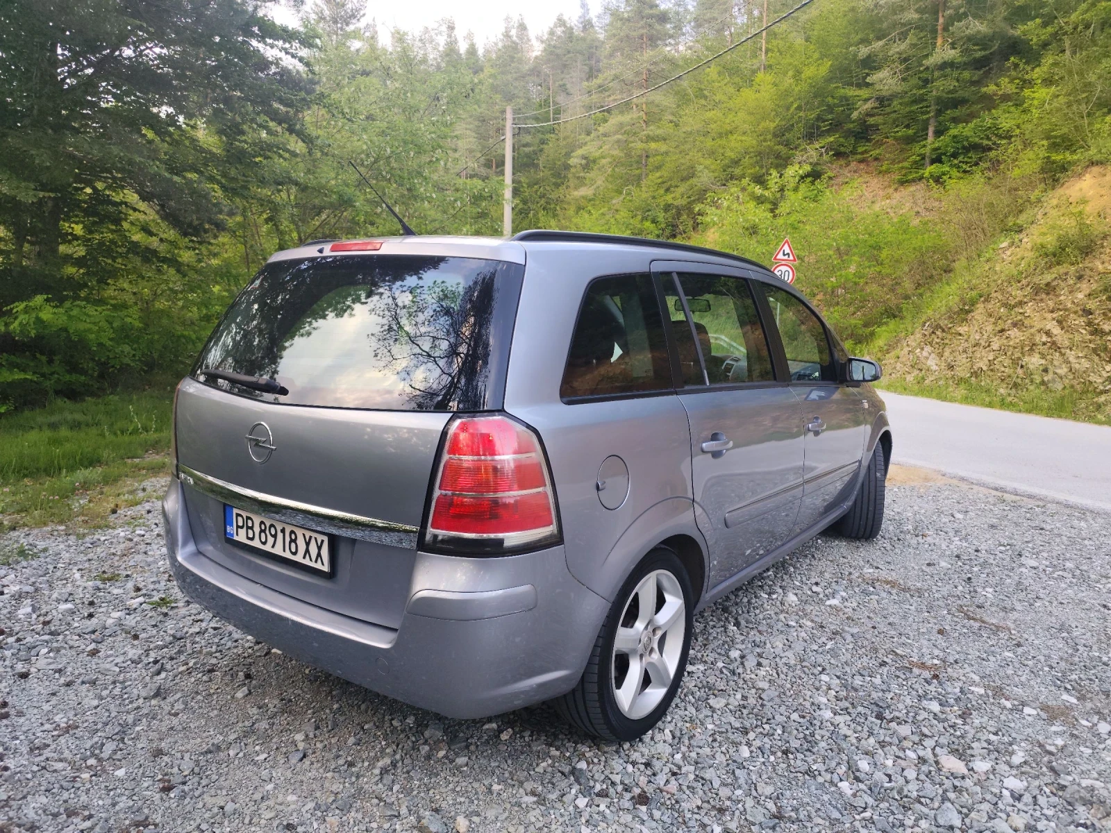 Opel Zafira 1.6i, снимка 4 - Автомобили и джипове - 54783420