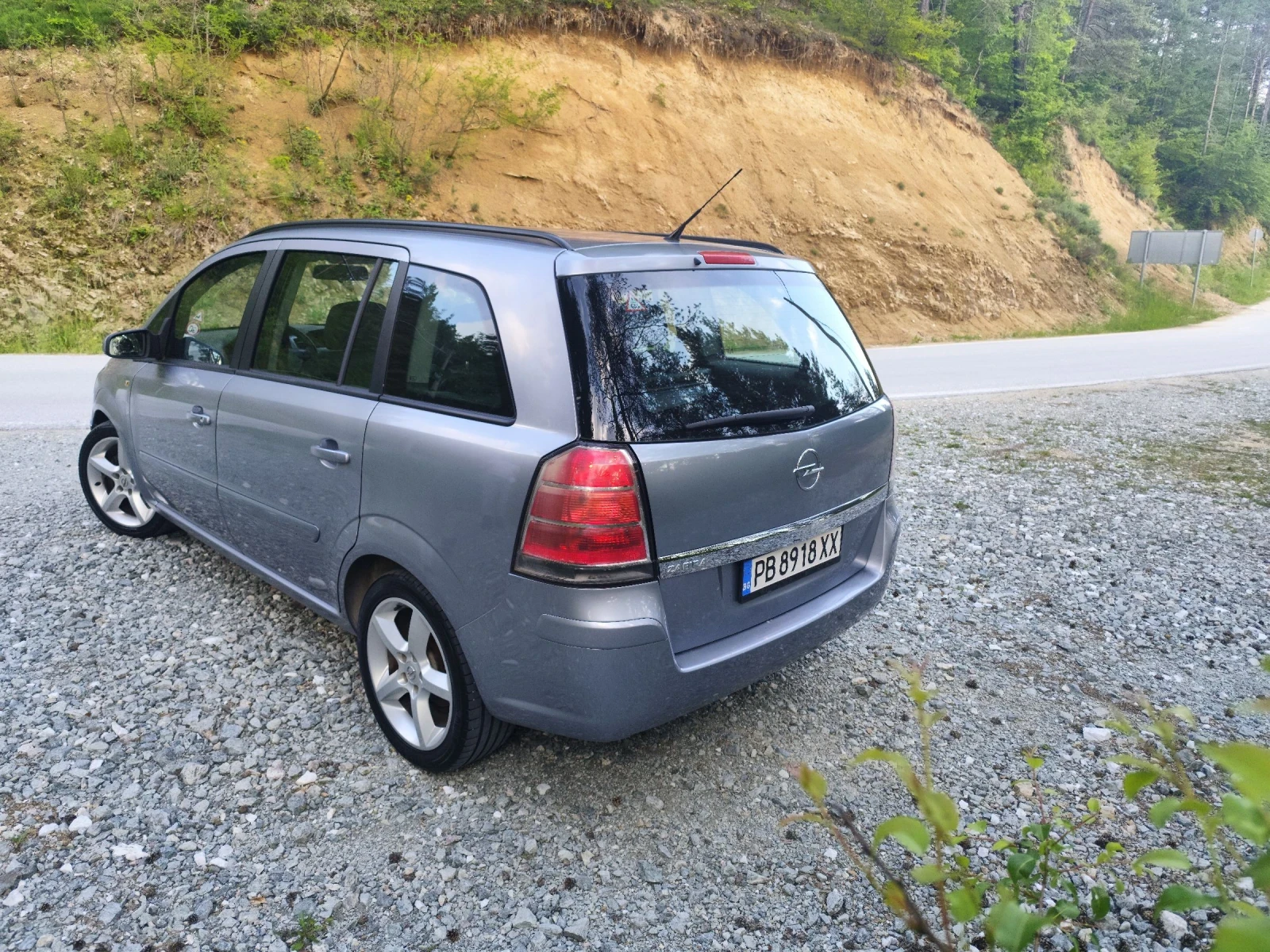 Opel Zafira 1.6i, снимка 3 - Автомобили и джипове - 54783420