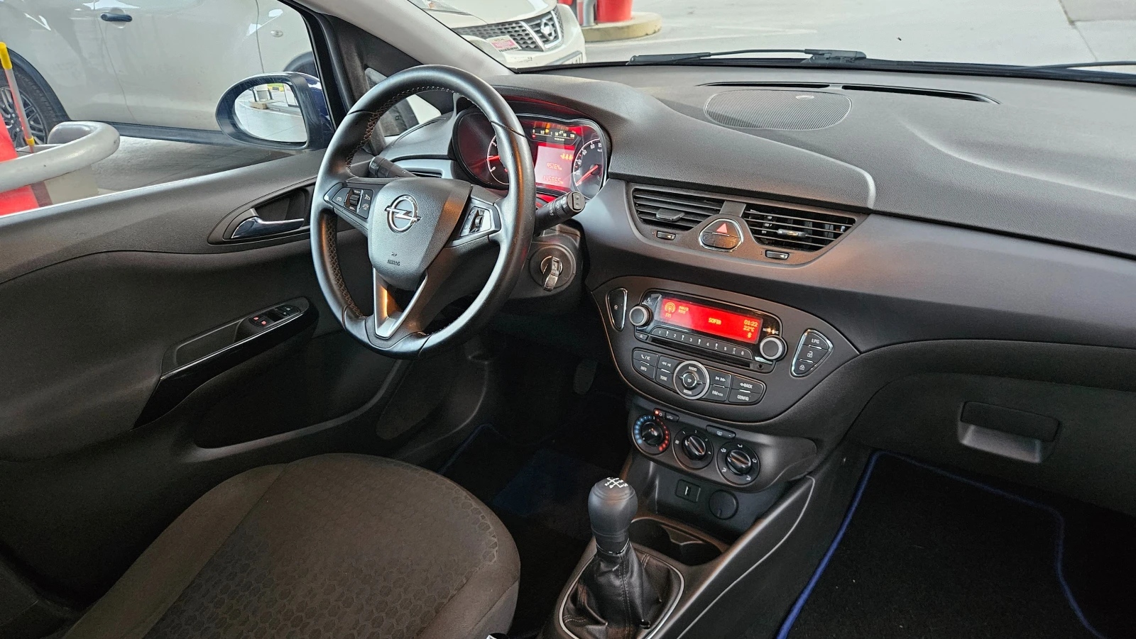 Opel Corsa 1.4 GAZ/FACELIFT/KLIMA, снимка 12 - Автомобили и джипове - 54959710