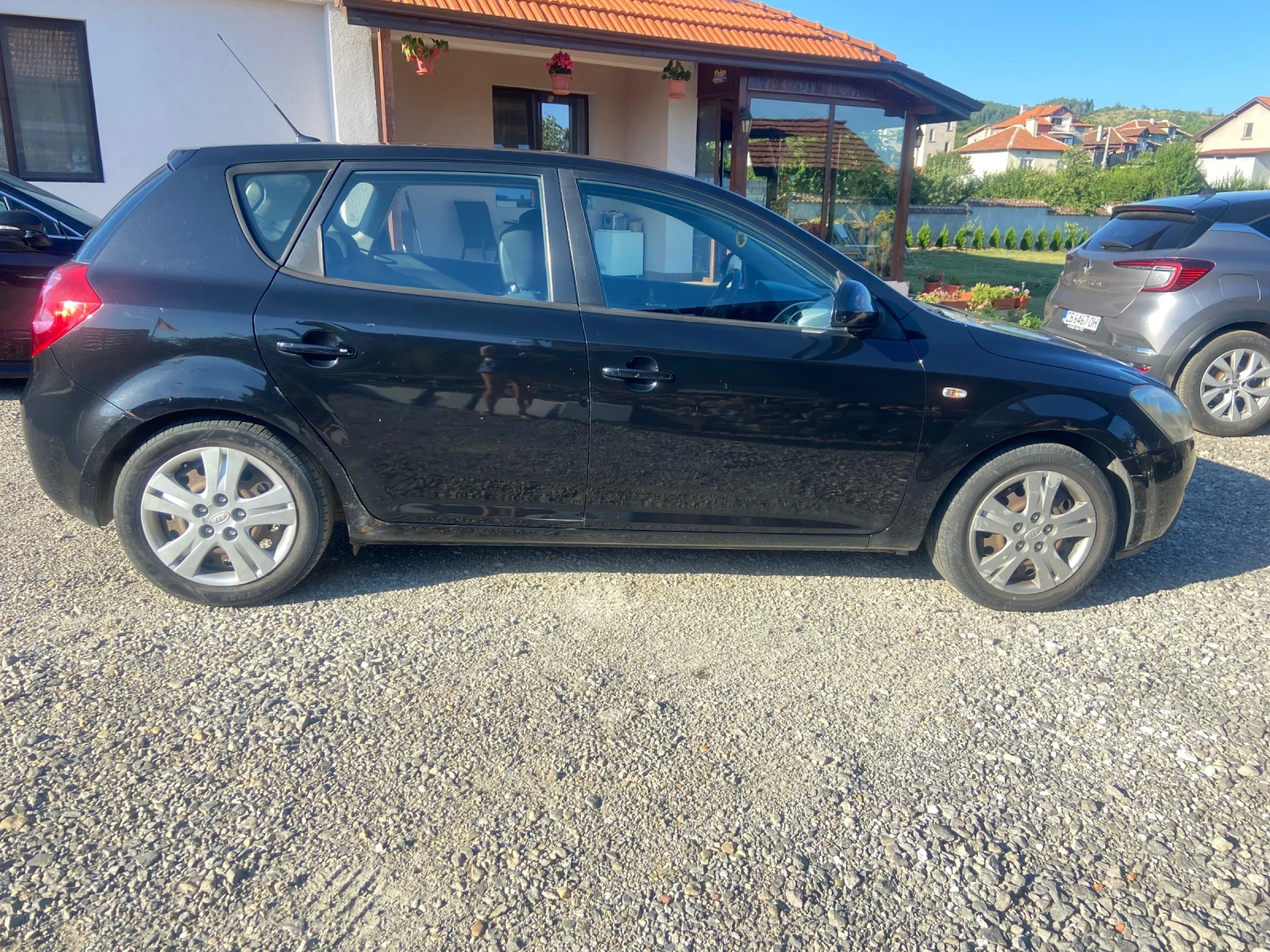 Kia Ceed 1.4, фабрична газ, снимка 4 - Автомобили и джипове - 55385625