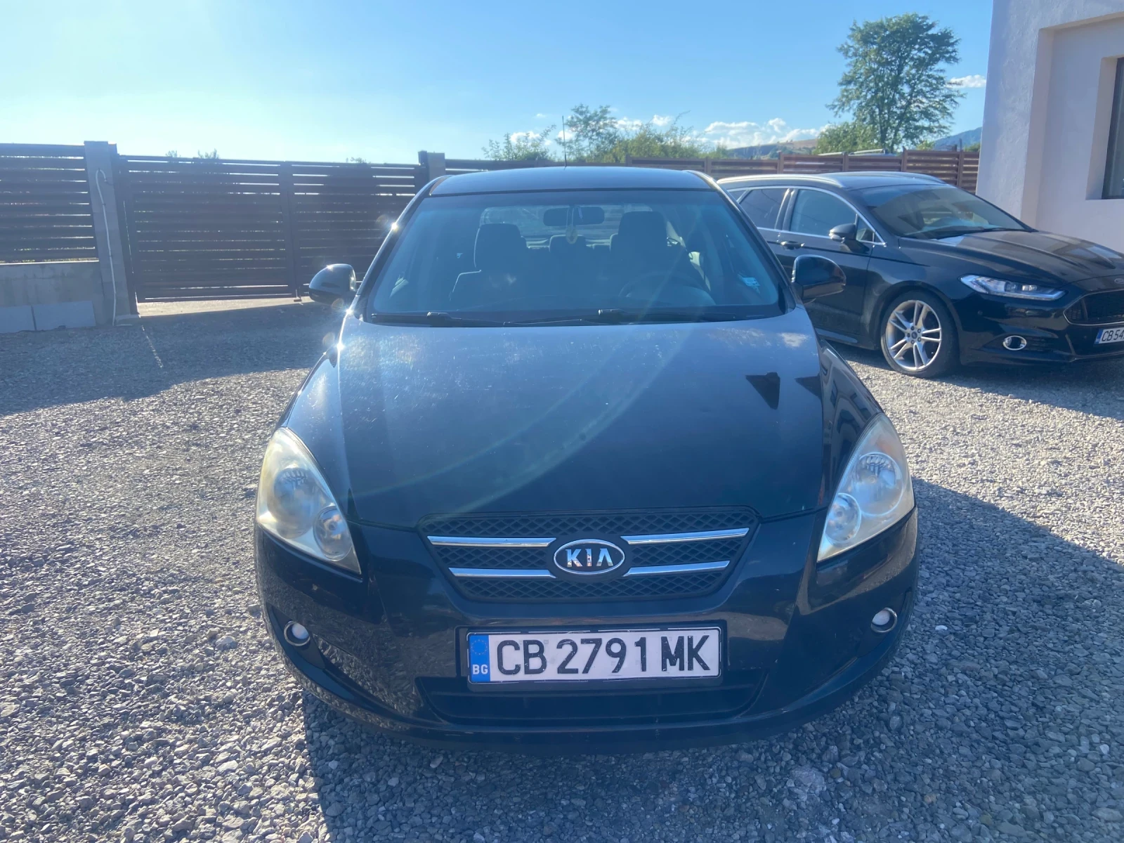 Kia Ceed 1.4, фабрична газ, снимка 2 - Автомобили и джипове - 55385625