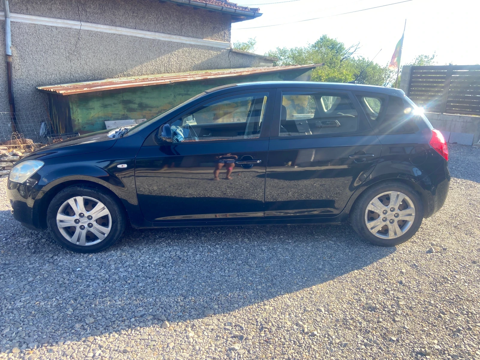 Kia Ceed 1.4, фабрична газ, снимка 7 - Автомобили и джипове - 55385625