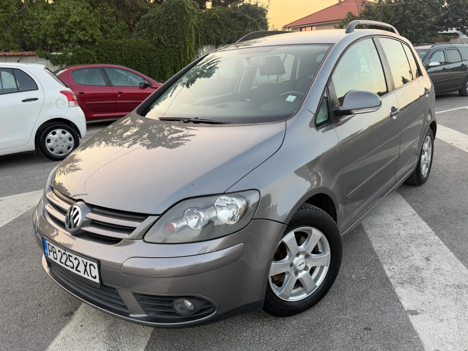 VW Golf Plus 1.6-102k.c Бензин /Газ