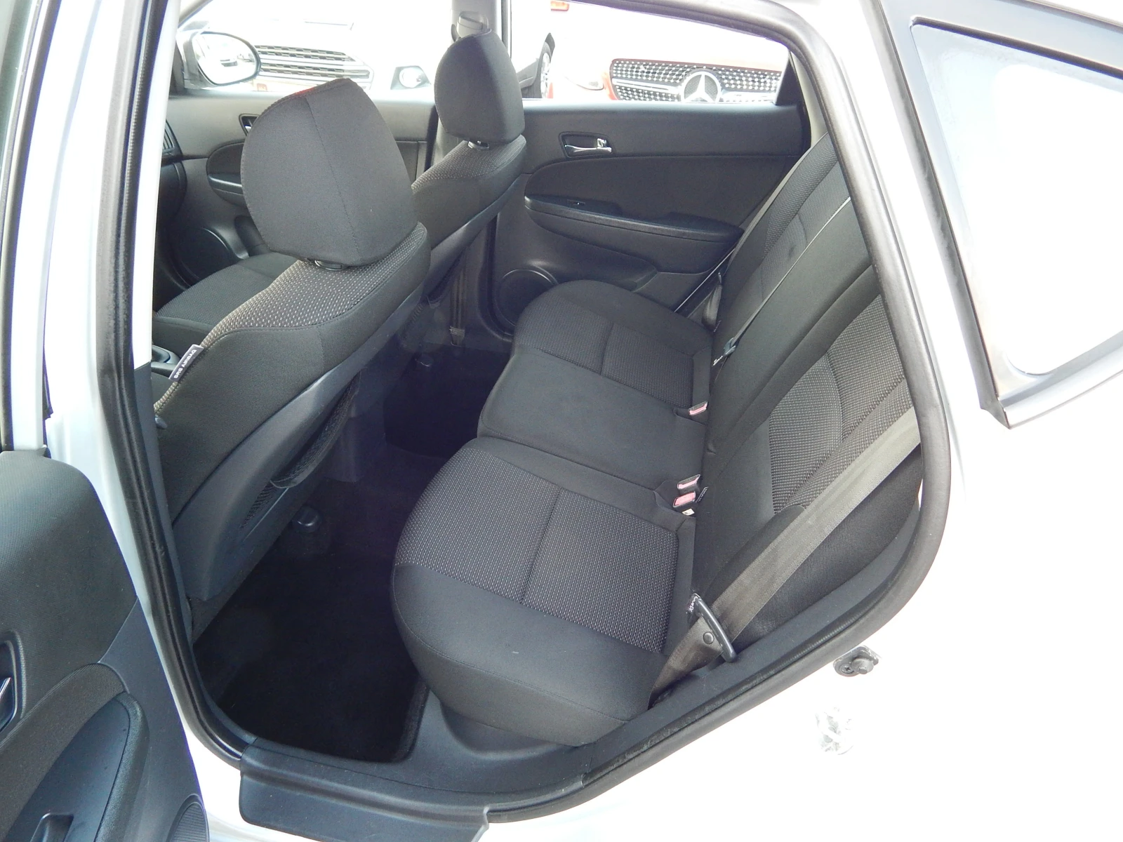 Hyundai I30 1.4i* Газов инжекцион* , снимка 14 - Автомобили и джипове - 55650527