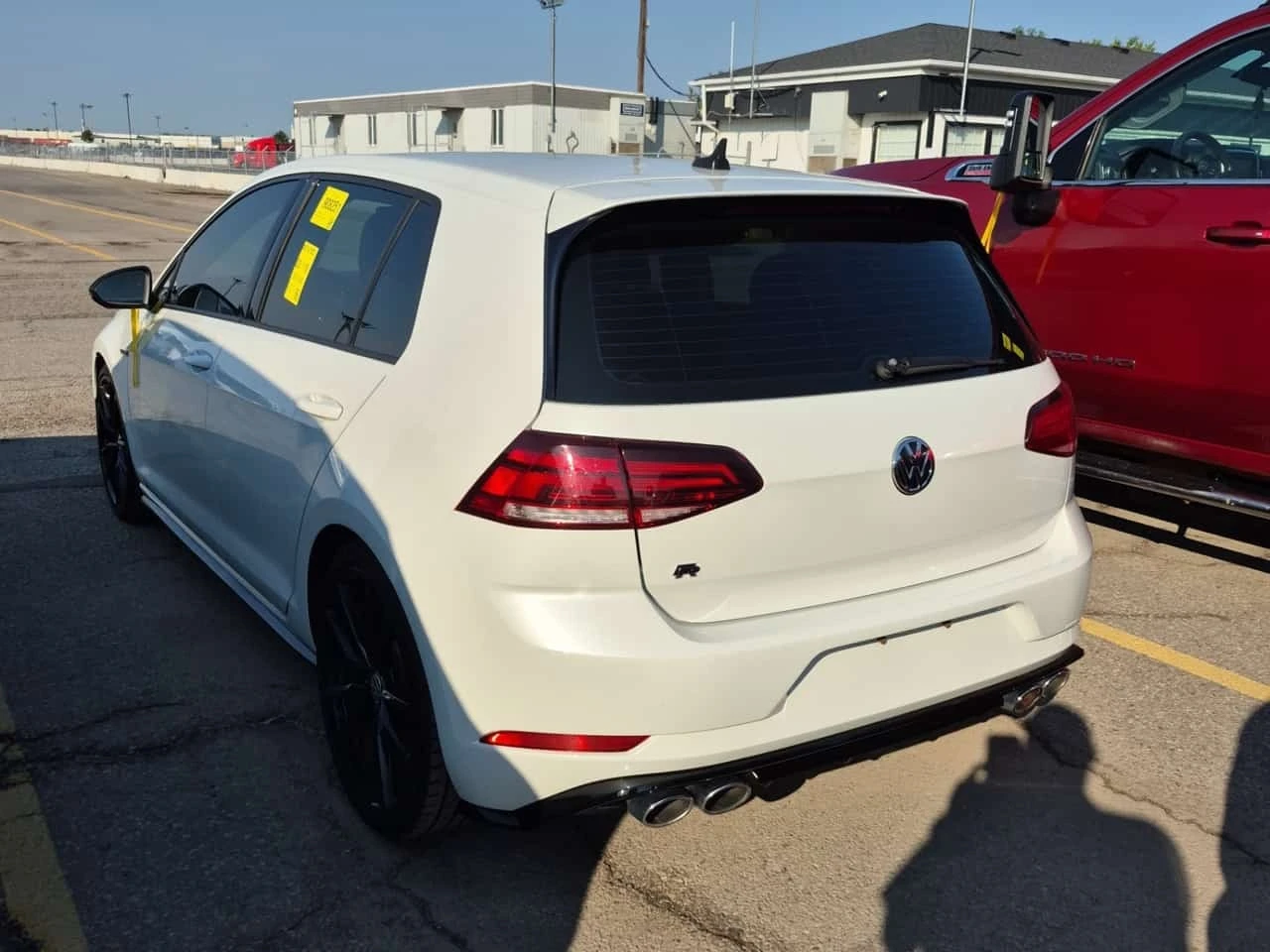 VW Golf R //CARFAX/КОЖА/ПОДГРЕВ/ДИГИТАЛЕН КМ/2 КЛЮЧА, снимка 4 - Автомобили и джипове - 55748782