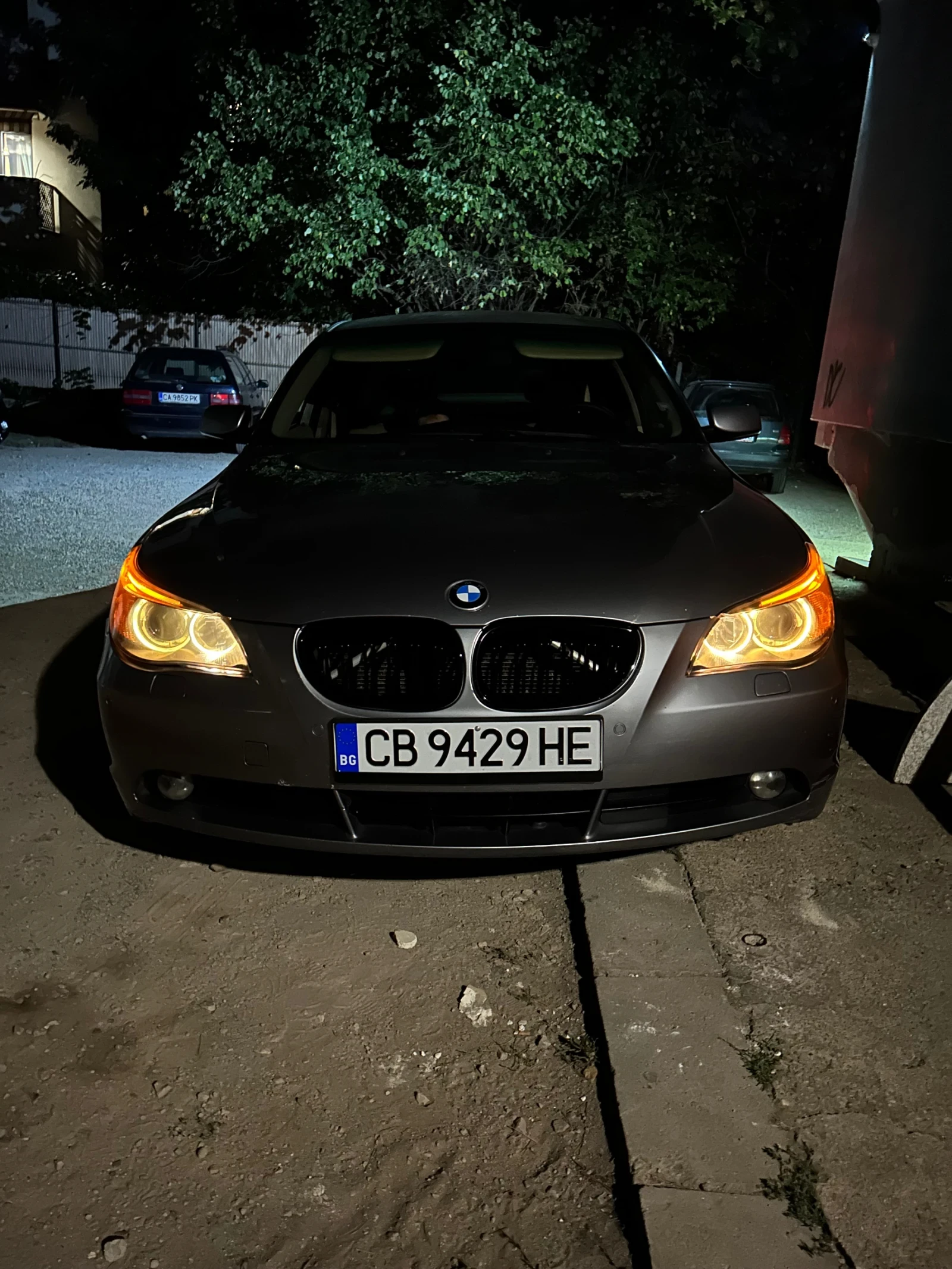 BMW 530, снимка 16 - Автомобили и джипове - 56156019