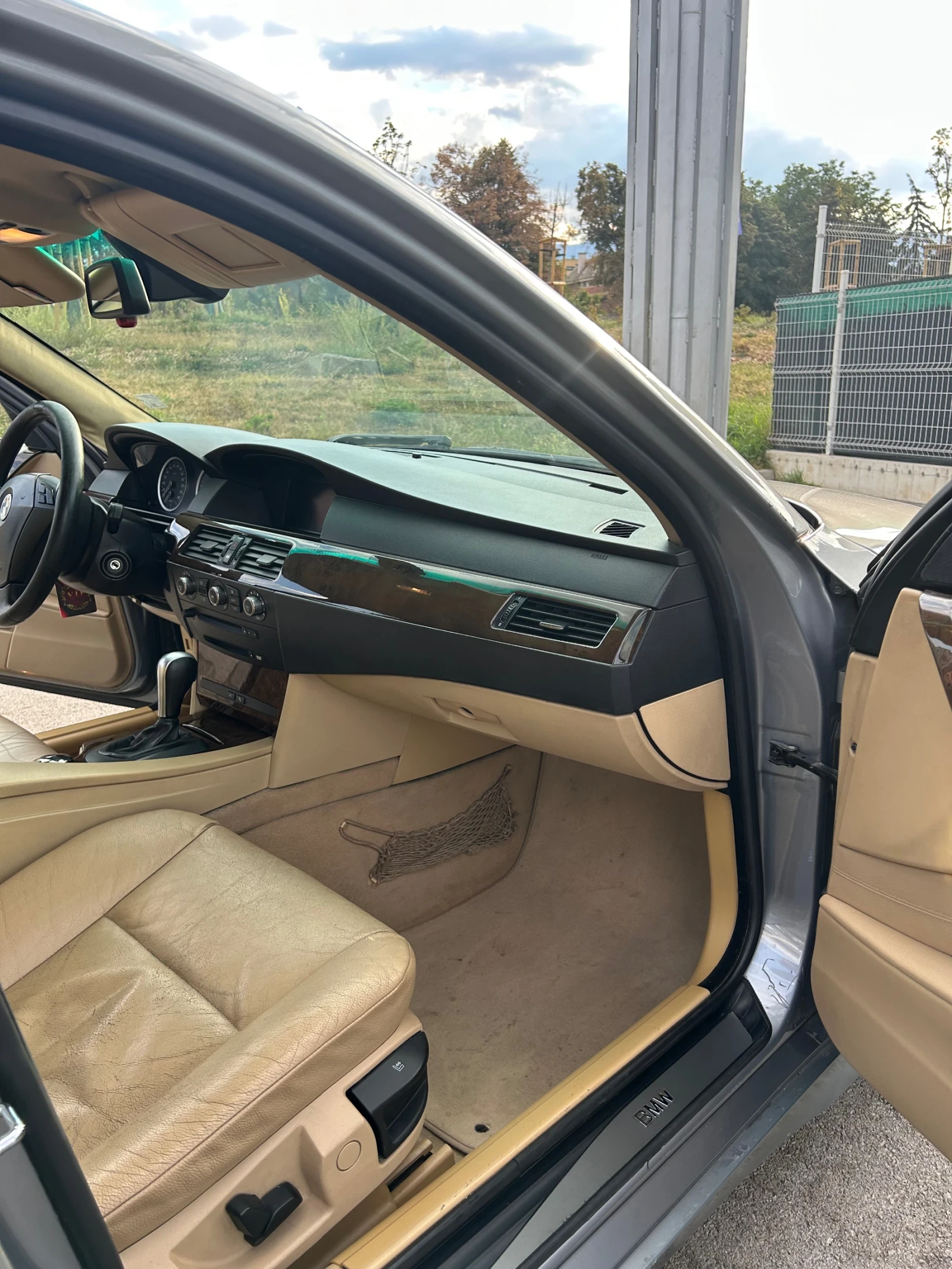 BMW 530, снимка 14 - Автомобили и джипове - 56156019